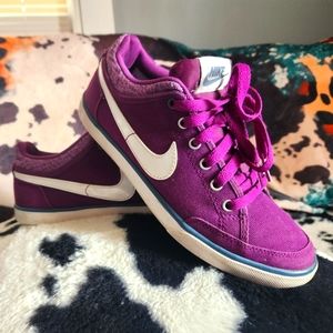 Nike sneakers women